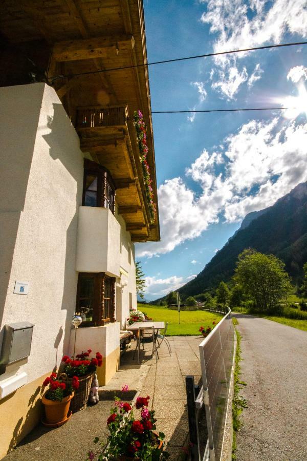 Pirschenhof Villa Gschnitz Bagian luar foto